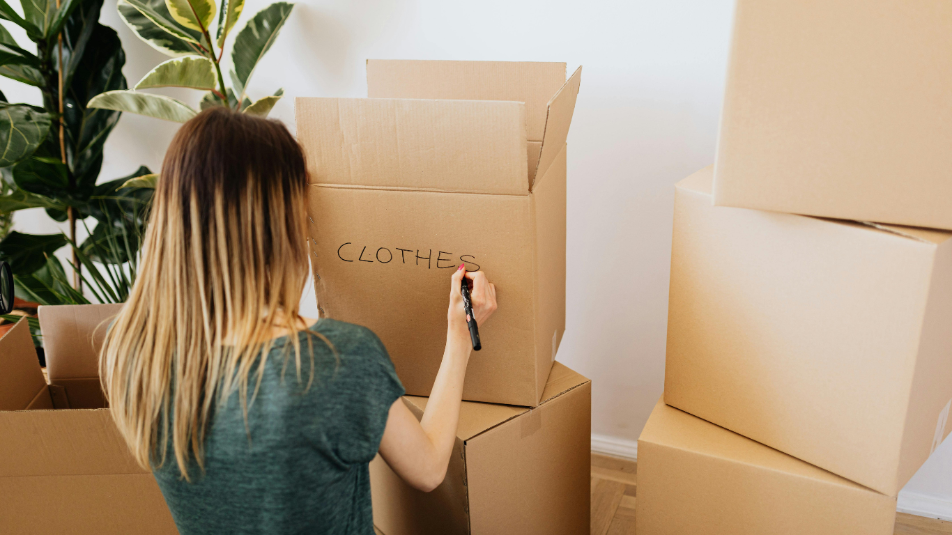 Downsizing in Ocala? Why Self-Storage Is the Key to Simplifying Your Move